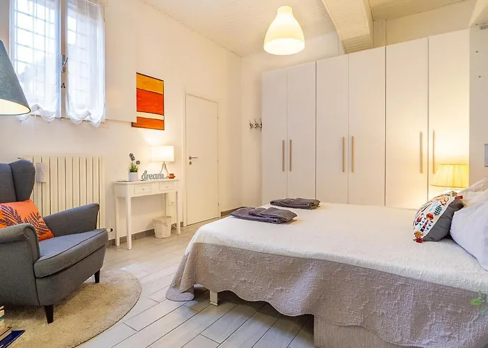 Loveflat - Scopri In Bicicletta Ferrara