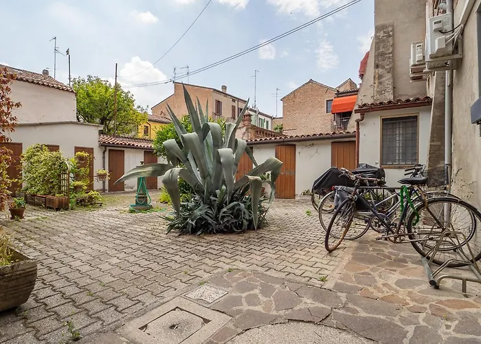 Loveflat - Scopri In Bicicletta *